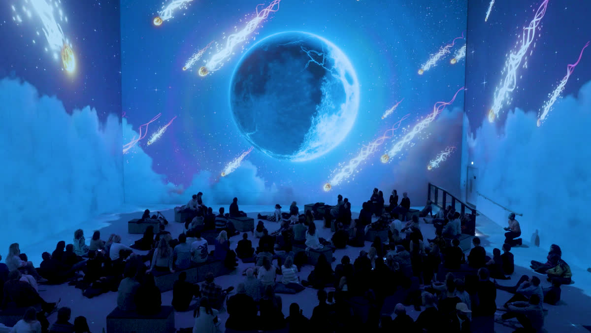 Coldplay — We Pray — still 5