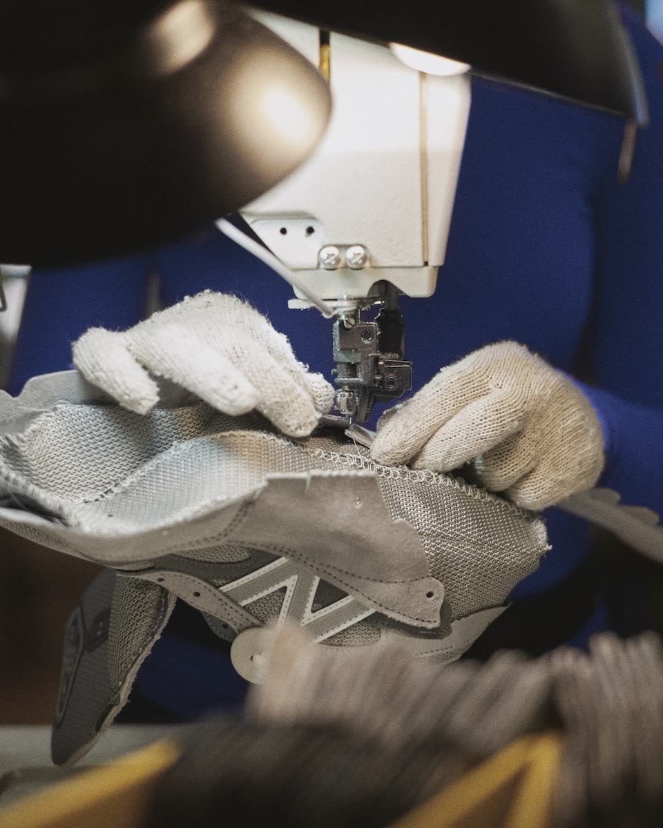 New Balance — Grey Day — still 8