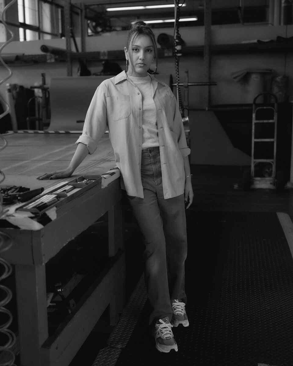 New Balance — Grey Day — still 6