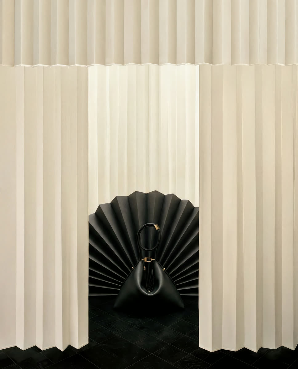 TOTEME — still 2