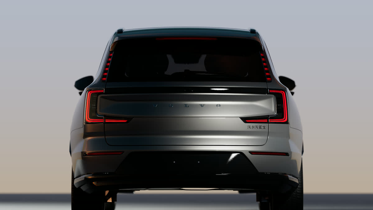 Volvo EX90 — still 7