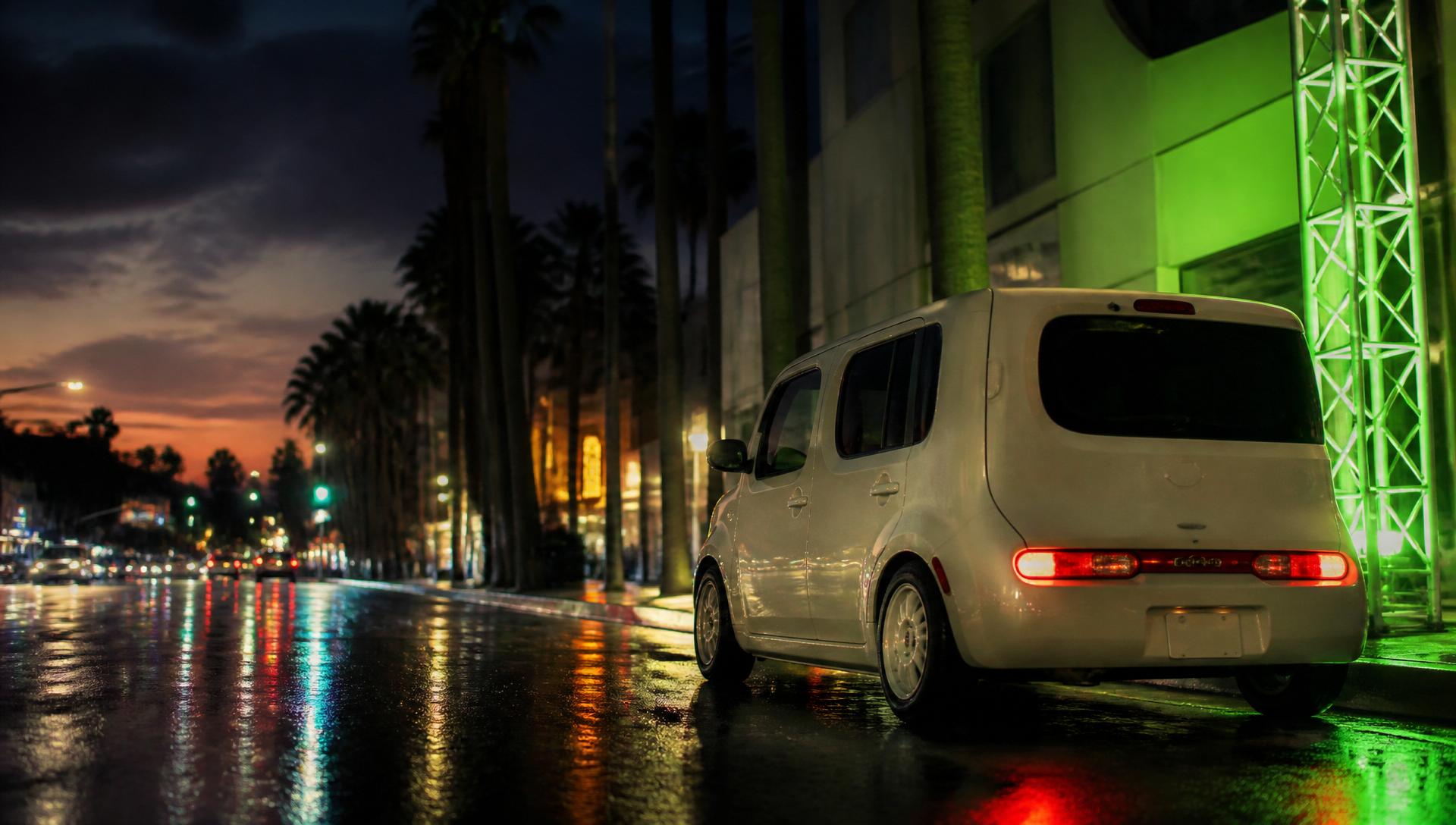 Nissan Cube — Mobile Device